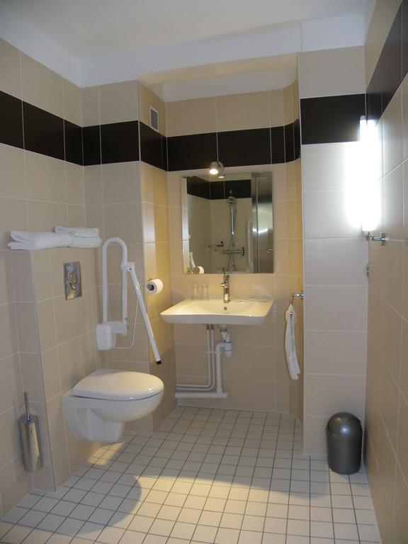 Hotel Logitel Saint-Doulchard Room photo